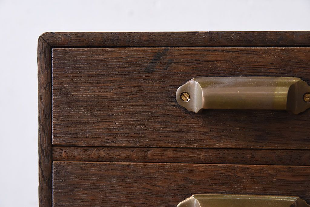 レトロ家具　昭和レトロ　古いナラ材製のアンティーク3杯小引き出し(2)