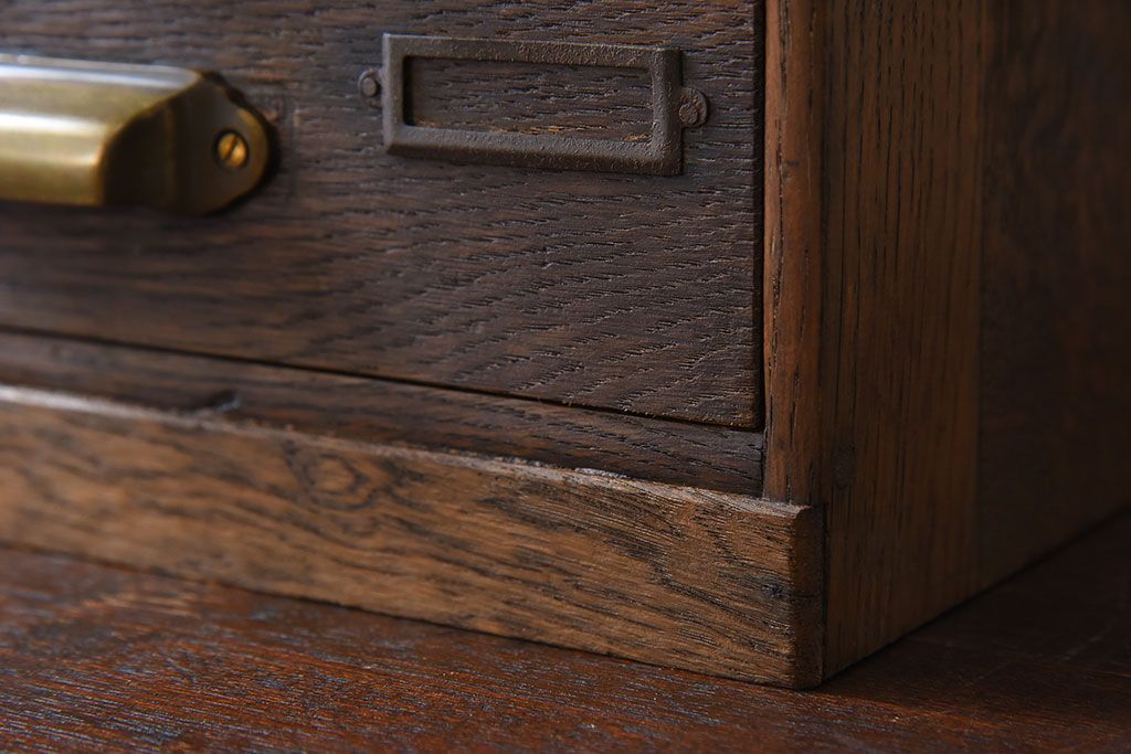 レトロ家具　昭和レトロ　古いナラ材製のアンティーク3杯小引き出し(2)