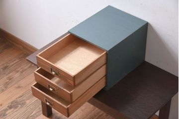 レトロ家具　ブルーグリーンペイント　前面ナラ材!レトロかわいいアンティーク小引き出し