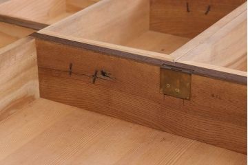 アンティーク家具　和製アンティーク　前面唐木・黒檀材!脚付きローボード(ハーモニカたんす・音色箪笥)