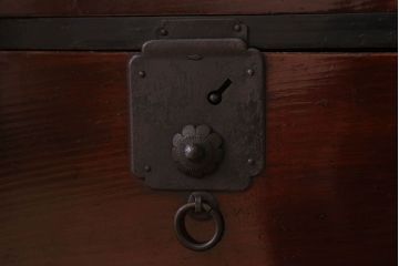 アンティーク家具　古民具・骨董　明治大正　前面栗材　味わい深いアンティーク仙台箪笥