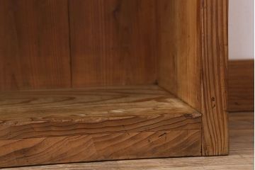 アンティーク家具　杉材製　古い木味のシンプルでナチュラルな本棚(飾り棚)