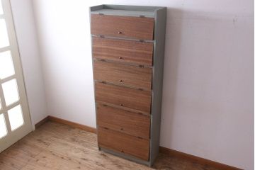 アンティーク家具　パタパタ戸棚付き!大きなペイント本棚(3)