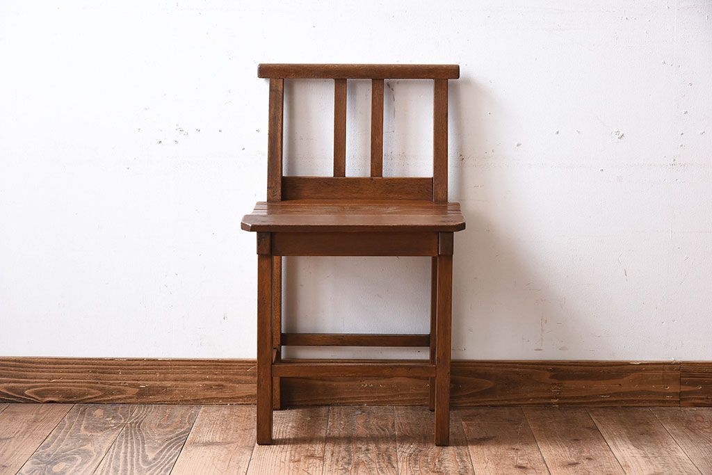 レトロ家具　昭和レトロ　古いナラ材製の小さなアンティークチェア