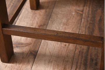 レトロ家具　昭和レトロ　古いナラ材製の小さなアンティークチェア