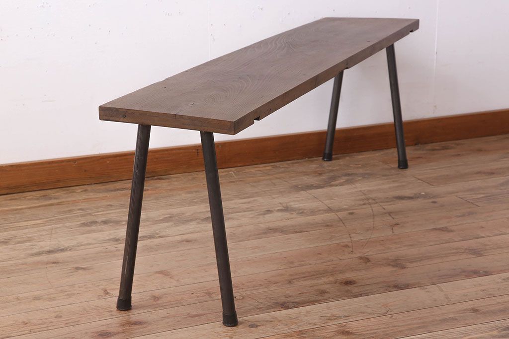 アンティーク家具　天板一枚板　朴の木　シンプルな鉄脚ベンチ