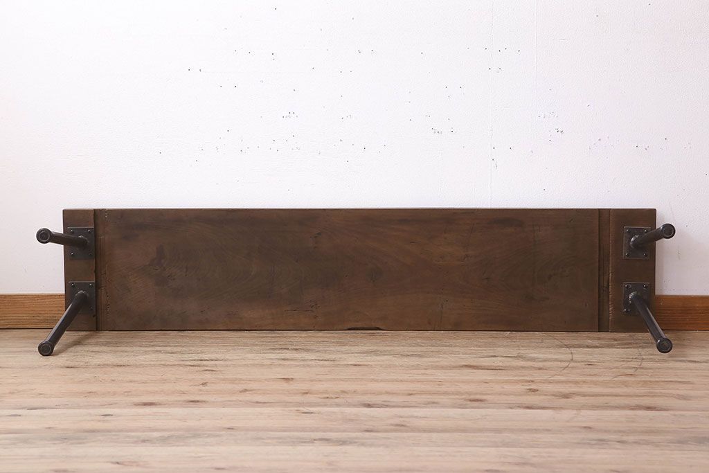 アンティーク家具　天板一枚板　朴の木　シンプルな鉄脚ベンチ