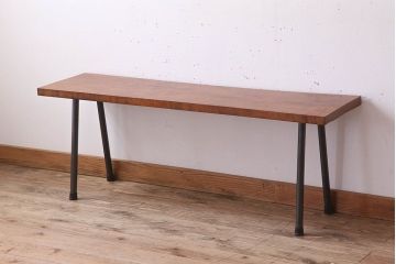 アンティーク家具　天板一枚板　栃の木　シンプルな鉄脚ベンチ