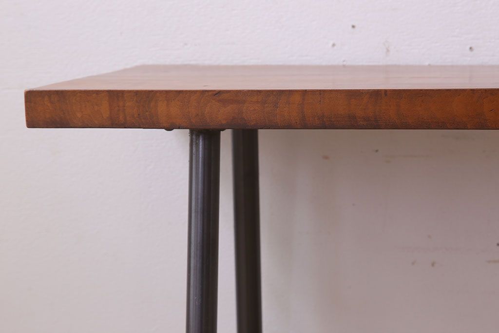 アンティーク家具　天板一枚板　栃の木　シンプルな鉄脚ベンチ