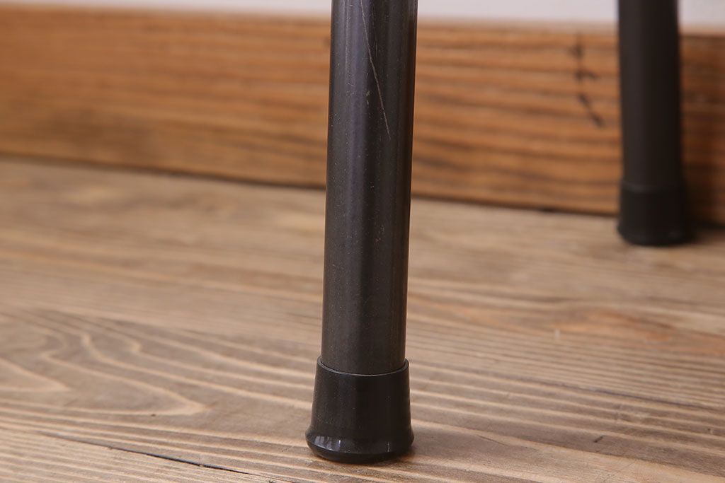 アンティーク家具　天板一枚板　栃の木　シンプルな鉄脚ベンチ