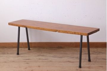 アンティーク家具　天板一枚板　栃の木　シンプルな鉄脚ベンチ