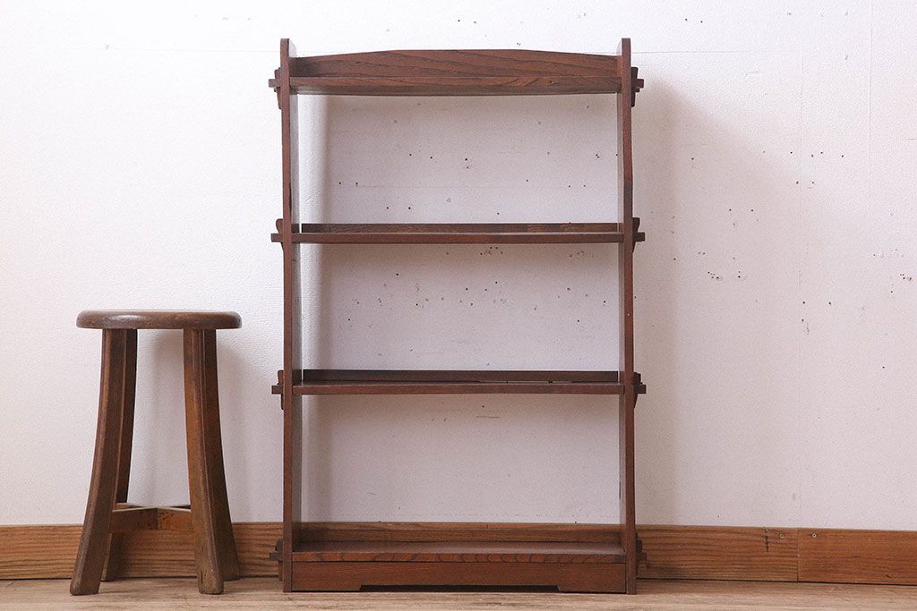 レトロ家具　栓材製　古い木のレトロな楔(くさび)式本棚(ディスプレイラック)