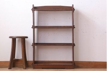 レトロ家具　栓材製　古い木のレトロな楔(くさび)式本棚(ディスプレイラック)
