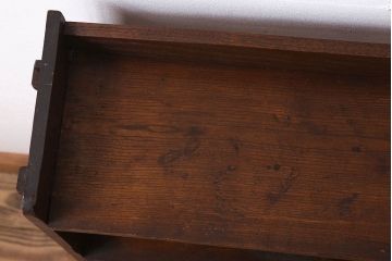 レトロ家具　栓材製　古い木のレトロな楔(くさび)式本棚(ディスプレイラック)