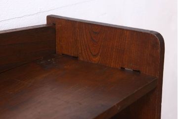 レトロ家具　栓材製　古い木のレトロな楔(くさび)式本棚(ディスプレイラック)