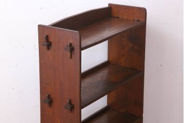 レトロ家具　栓材製　古い木のレトロな楔(くさび)式本棚(ディスプレイラック)