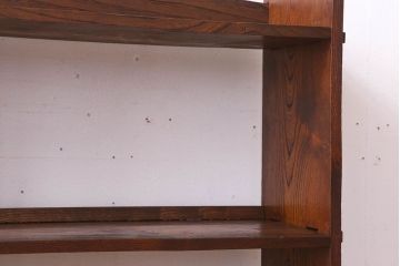 レトロ家具　栓材製　古い木のレトロな楔(くさび)式本棚(ディスプレイラック)