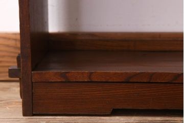 レトロ家具　栓材製　古い木のレトロな楔(くさび)式本棚(ディスプレイラック)