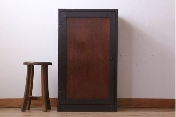 アンティーク家具　前面欅玉杢材　古い木製の小ぶりな時代戸棚