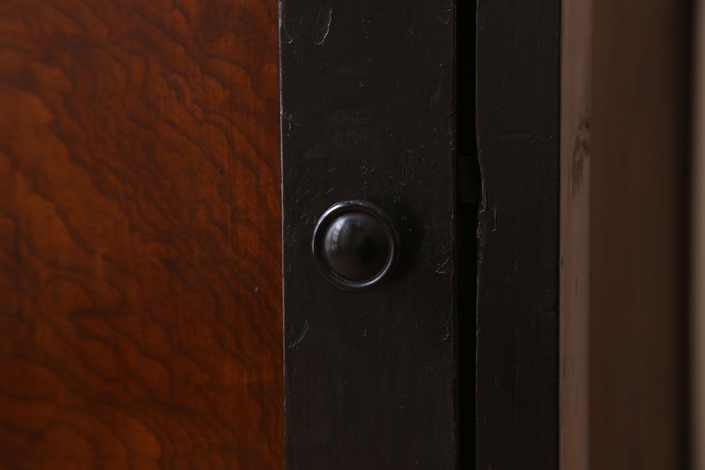 アンティーク家具　前面欅玉杢材　古い木製の小ぶりな時代戸棚