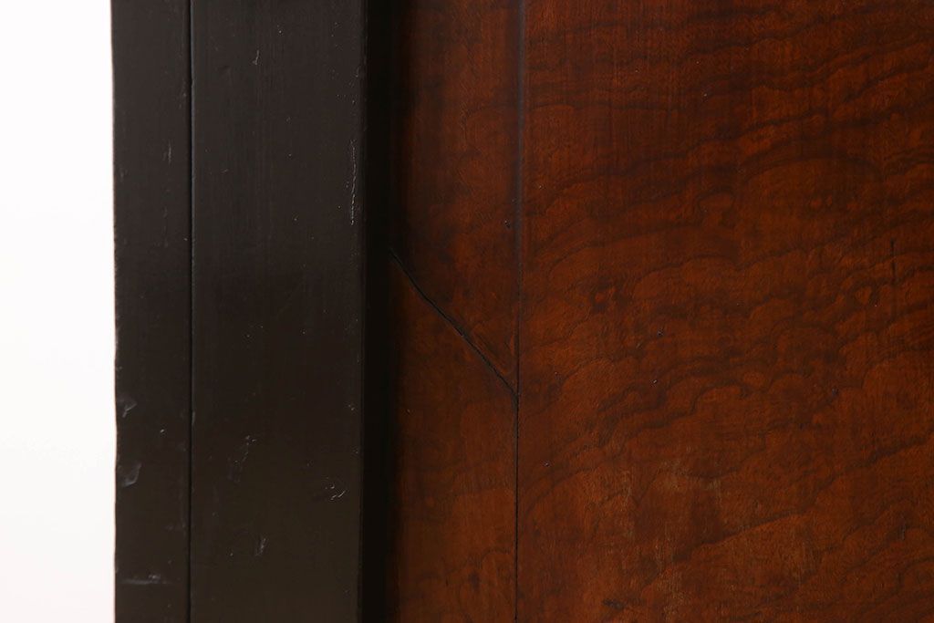 アンティーク家具　前面欅玉杢材　古い木製の小ぶりな時代戸棚