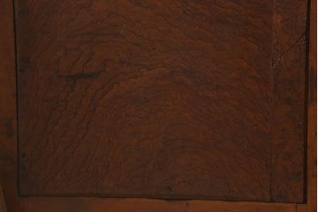 アンティーク家具　前面欅玉杢材　古い木製の小ぶりな時代戸棚