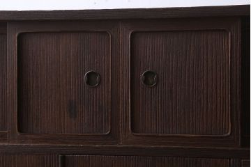 アンティーク家具　総桐材製　色ガラス入り!小ぶりなアンティーク収納棚