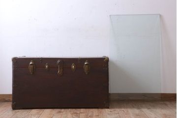 アンティーク雑貨　ビンテージ　ドイツ製　ガラス天板付き!木製トランクテーブル