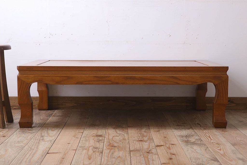 アンティーク家具　総欅材　和製アンティークの座卓(センターテーブル)