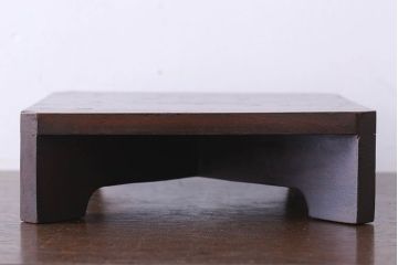アンティーク雑貨　和製アンティーク　古い杉材製の小さな花台(飾り台)