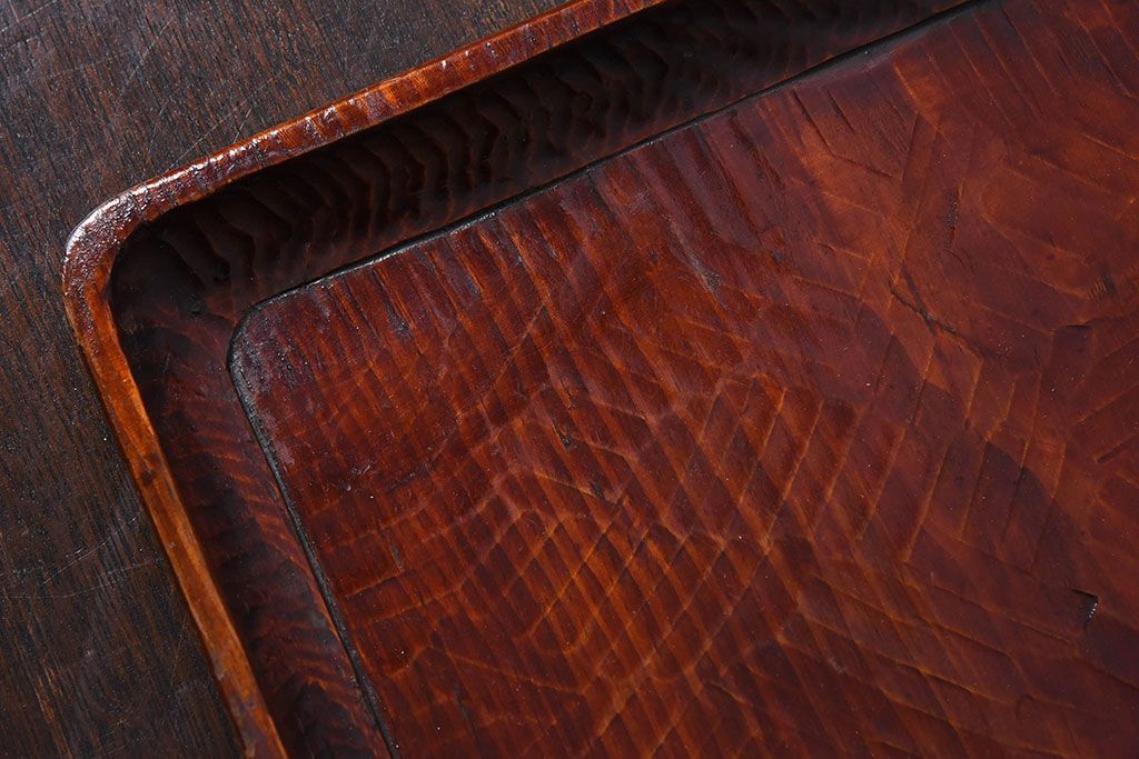 アンティーク雑貨　アンティーク　讃岐彫　古い松材の刳り貫き角盆2枚セット