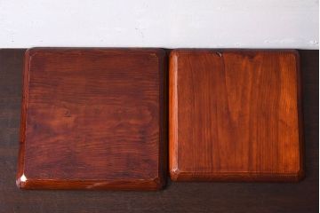 アンティーク雑貨　アンティーク　讃岐彫　古い松材の刳り貫き角盆2枚セット