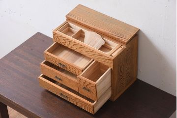 アンティーク雑貨　高級杉材　美しい木目の裁縫箱(小引き出し・小物入れ)
