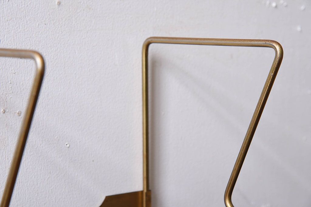 アンティーク雑貨　昭和レトロな古い本立て(1)