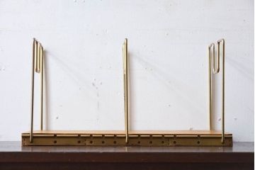 アンティーク雑貨　昭和レトロな古い本立て(2)