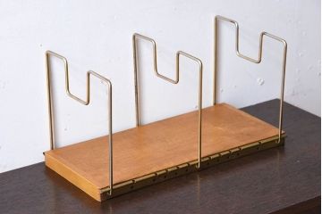 アンティーク雑貨　昭和レトロな古い本立て(2)