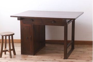 レトロ家具　両面使用可能!レトロな和製アンティークの大ぶりな片袖机(デスク)