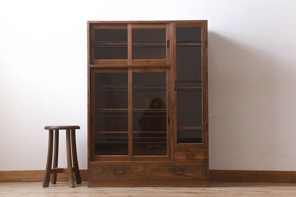 アンティーク家具　檜材　アンティーク　古い木味の大ぶりな収納棚