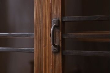 アンティーク家具　檜材　アンティーク　古い木味の大ぶりな収納棚