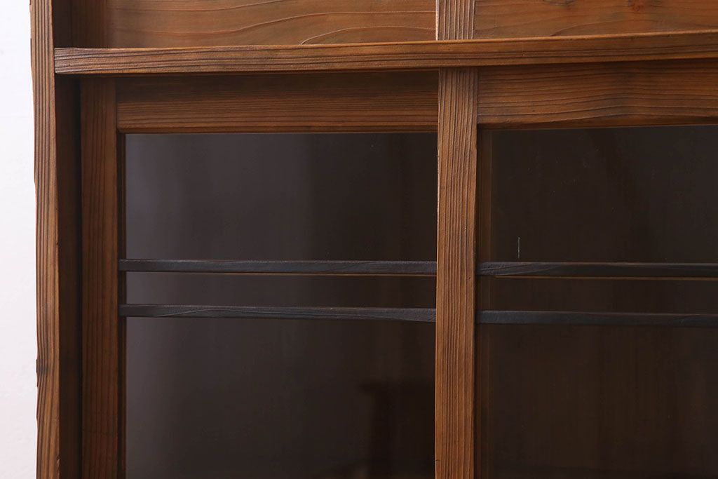 アンティーク家具　檜材　アンティーク　古い木味の大ぶりな収納棚