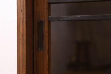 アンティーク家具　檜材　アンティーク　古い木味の大ぶりな収納棚