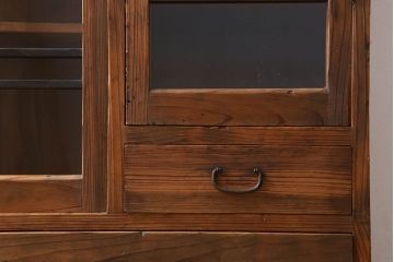 アンティーク家具　檜材　アンティーク　古い木味の大ぶりな収納棚