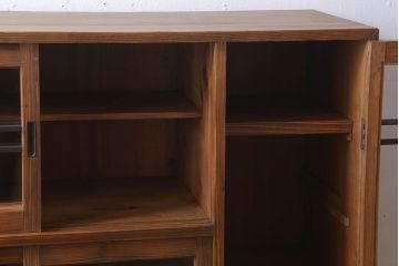 アンティーク家具　檜材　アンティーク　古い木味の大ぶりな収納棚