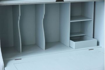 アンティーク家具　くすんだ水色ペイントの小さなアンティークライティングビューロー