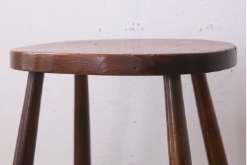 アンティーク家具　イギリスアンティークの上品な楕円スツール