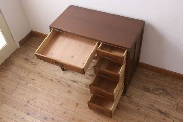 アンティーク家具　古い木製のシンプルなアンティーク薄型片袖机