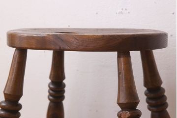 アンティーク雑貨　イギリスアンティークの上品な丸スツール(椅子、チェア)(3)
