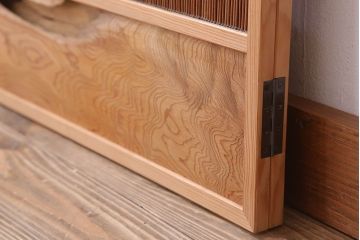 中古　杉材製の上品な衝立(パーテーション)