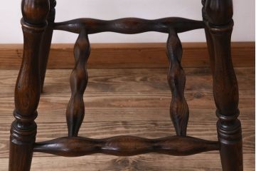 アンティーク家具　イギリスアンティーク　オーク材のカウンターチェア(1)