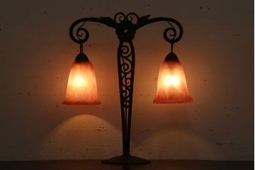 中古　高級品　アイアン製　スタンドランプ